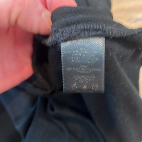 Sunday In Brooklyn Anthropologie Pleated Keyhole Cutout Halter Top Size - Medium - Picture 7 of 7